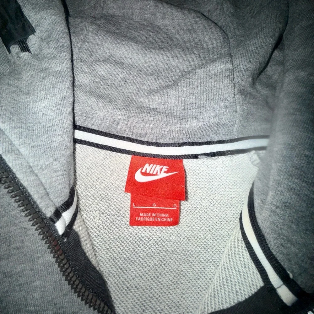 Nike Men's Gray Zip-Up Hoodie Size Large - Picture 2 of 7